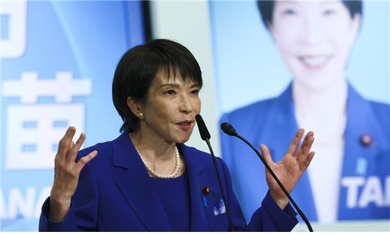 일본, 자민당 첫 여성 총재… 차기 총리 유력
